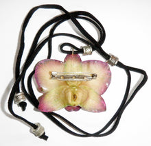 Load image into Gallery viewer, Real Orchid Flower Jewellery - One Of A Kind (4)
